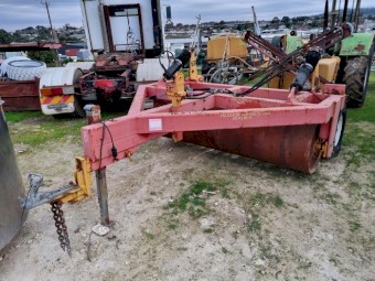 Bison Trailing Roller