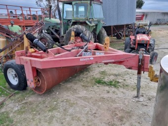 Bison Trailing Roller