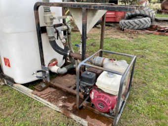 4000 litre  tank and and pump and mixer