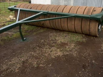Rubber  paddock / crop roller