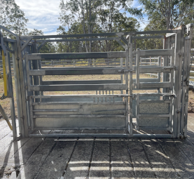 Cattle crush HD galv with vet access plus arrow head holder parallel squeeze  FREE delivery SEQld /NNSW