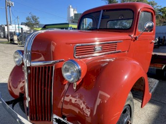 1941 V8 Ford Jailbar