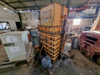 Morton Baker Wool Press