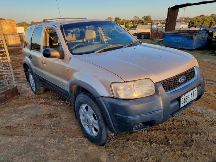 2003 Ford Escape - Spares or Repairs