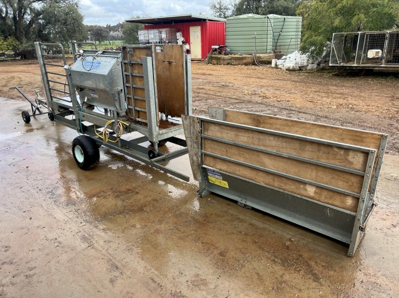 Peak Hill Sheep Immobilizer