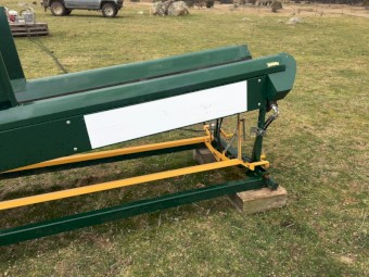 Sheep Handler V race Hydraulic - plus 180 degree curved lead up race