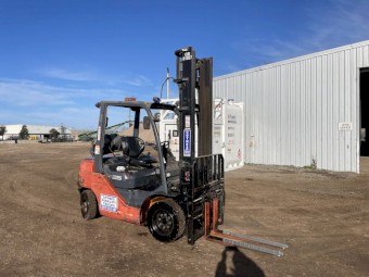 Toyota forklift 328FG25
