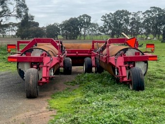 2022 Rapid Roller RR4240 Landroller