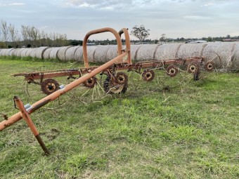 Vicon  Seven Wheel Hay Rake