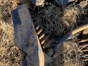 Morris chisel plough tyne holders, springs, sundry parts