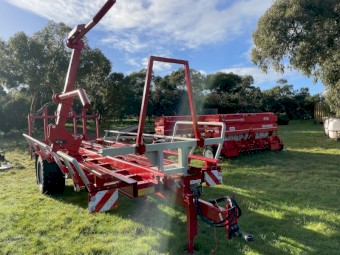 2022 - Self Loading Bale Cart