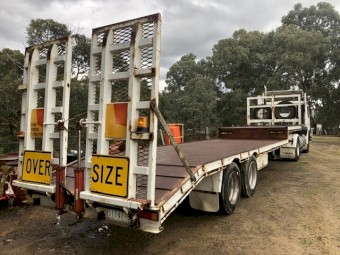 Fruehauf Bogie Drop Deck 11.5 metre.
