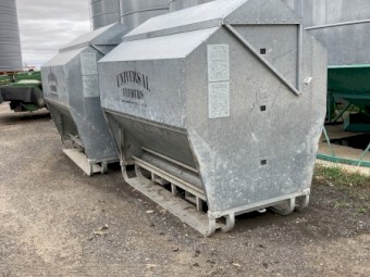 4200 Universal Feeder 