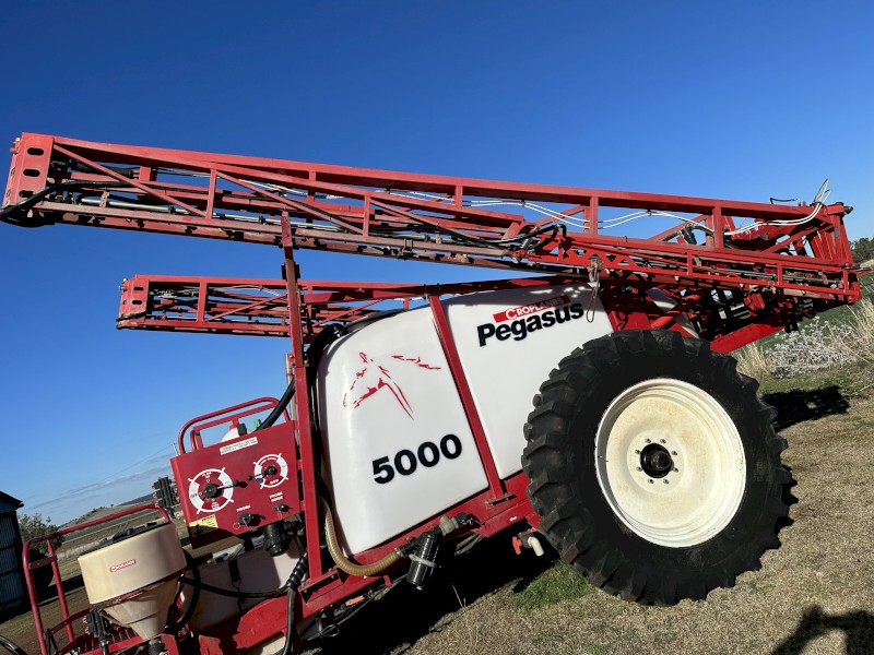 2004 Croplands Pegasus 5000 Boom Spray