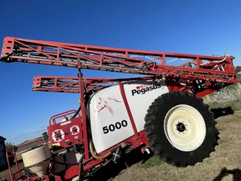 2004 Croplands Pegasus 5000 Boom Spray