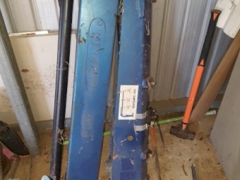 QUICKLIFT 080 WITH HYDROTEK WIRELESS CONTROL BOX AND HYDRAULICS