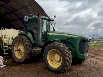 2005 John Deere 8520 Tractor
