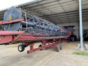 2000 Case IH 2388 Header with Fronts