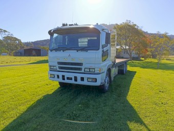 2010 Mitsubishi Fuso FV 500 Tray