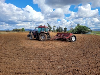 International 511 Combine 24 run
