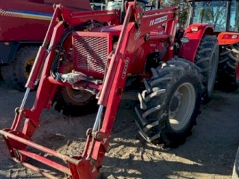 Massey Ferguson 455 with front end loader