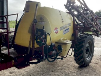 2019 Hardi Ranger Boom Spray