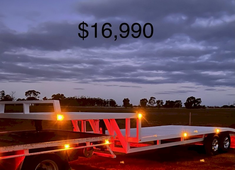 BRAND NEW Gooseneck / Car Trailer / Machinery Trailer  8 meters long 2.3 meters wide