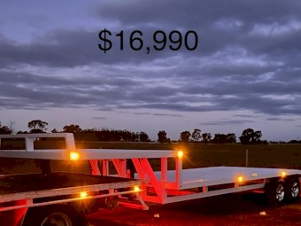 BRAND NEW Gooseneck / Car Trailer / Machinery Trailer  8 meters long 2.3 meters wide