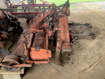90’ Howard Rotary Hoe with front Rippers 