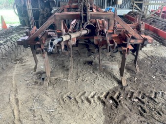 90’ Howard Rotary Hoe with front Rippers 