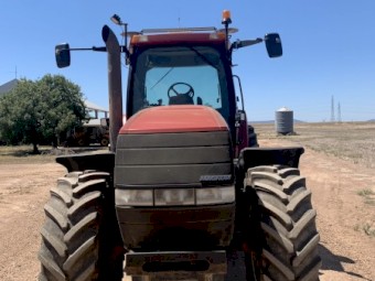 Case IH MX220 Tractor