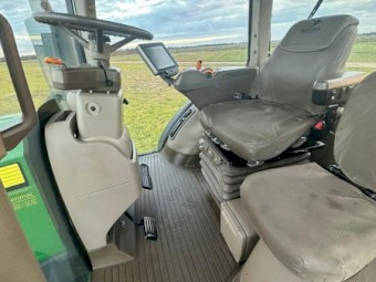 2017 John Deere 8245r tractor 