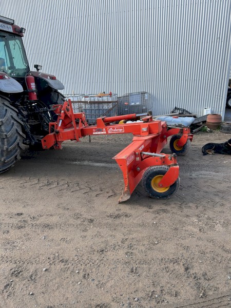 Challange 3m wide 3PL grader blade GT300PH