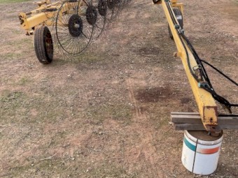 Elsworth in line hay rake 9 reel hydraulic width control