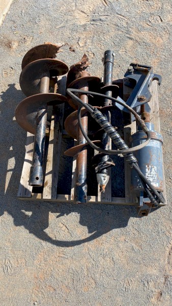 Hydraulic Post Hole Borer