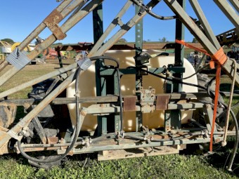 2000L Universal Tow Behind Boomspray Fire Tank