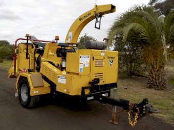 Late model 3/2015 Vermeer BC1200XL Commercial Diesel Wood Chipper