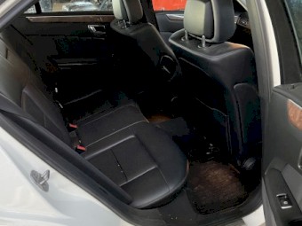 2011 WHITE MERCEDES BENZ SEDAN