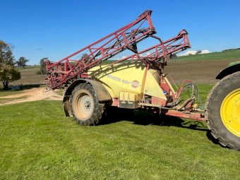 2009 HARDI Navigator 4000 Boomspray
