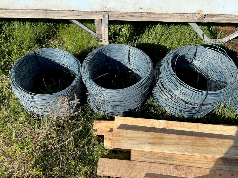 Fencing Wire & Insulators 