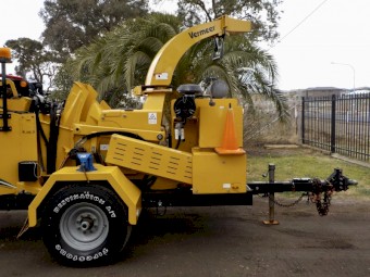 Late Model 4/2015 Vermeer BC1200XL Commercial Diesel Wood Chipper