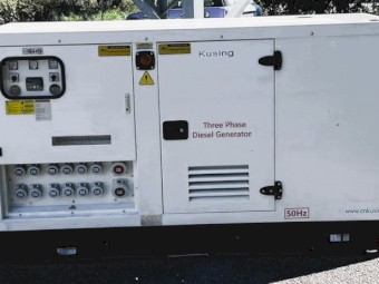 100KVA Perkins/Stamford Silenced Diesel Generator 3 Phase 415V 