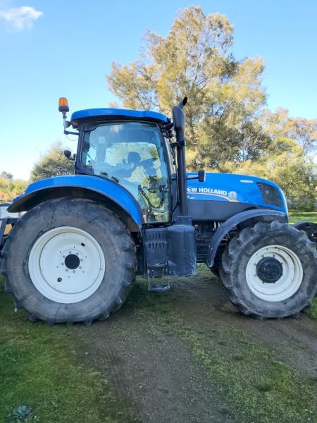 2011 New Holland  T7.185 Tractor