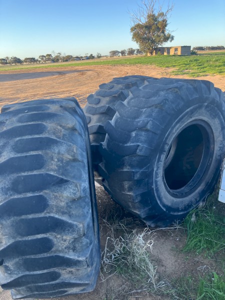 BKT 20.5/25 GR-288 20ply tyres