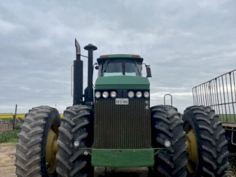1985 John Deere 8850 Tractor