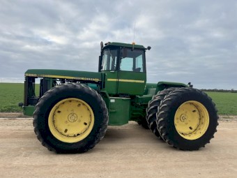 1985 John Deere 8850 Tractor