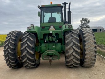 1985 John Deere 8850 Tractor