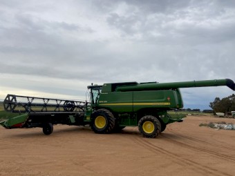 2011 John Deere 9870 