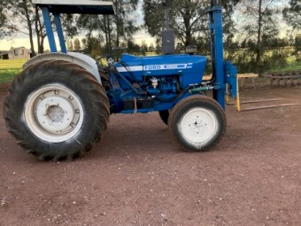 Ford 4600 Tractor