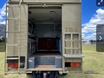2000 Hino FT1J 4x4 Service Truck